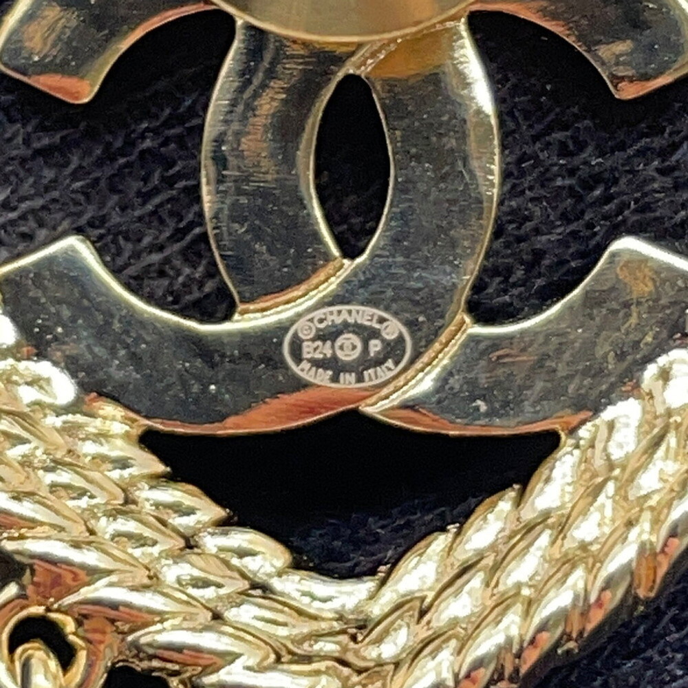 CHANEL Pearl Logo Brooch - Picture 9 of 10